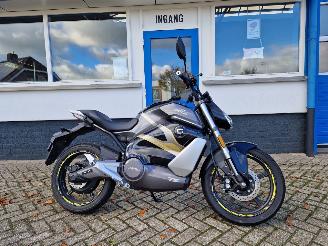 Super Soco  TSX STREETHUNTER picture 18