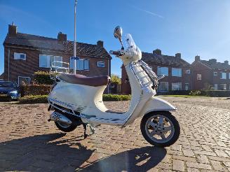 Vespa  VESPA C38 LX 2TAKT 1E EIGENAAR picture 3