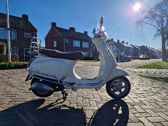 Vespa  VESPA C38 LX 2TAKT 1E EIGENAAR picture 5