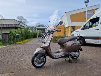 Vespa  PRIMAVERA 4T 2V picture 6