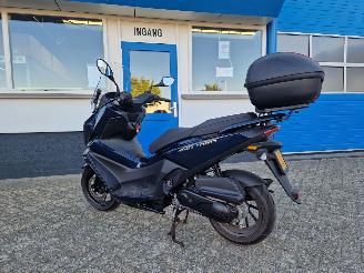 Kymco  SKY TOWN picture 12