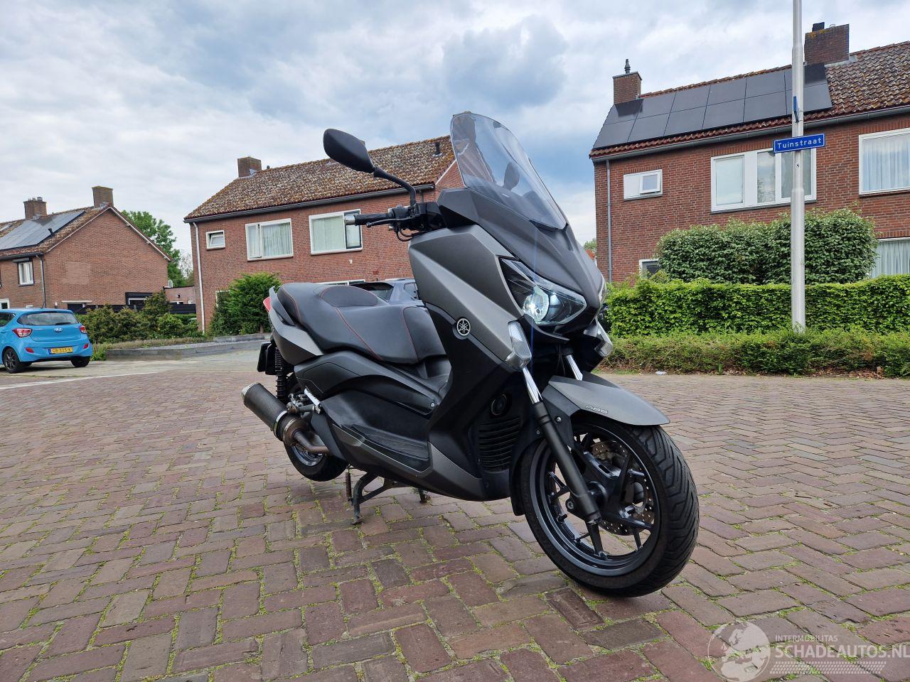 Yamaha XMAX 250 ABS