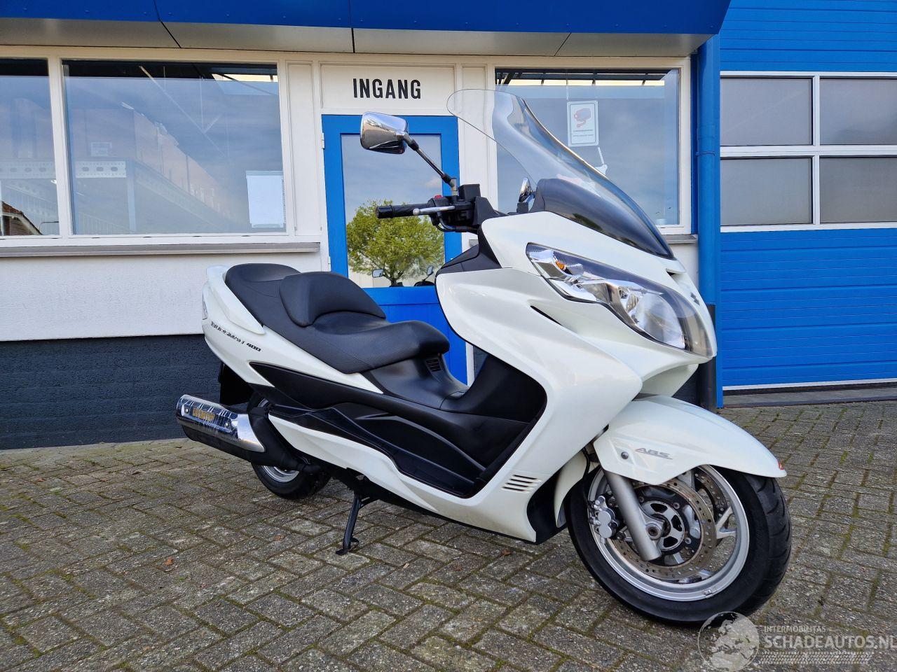 Suzuki  AN 400 BURGMAN