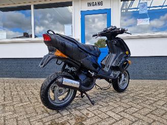Peugeot  SPEEDFIGHT 2 STROKE picture 10