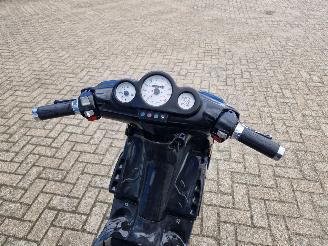 Peugeot  SPEEDFIGHT 2 STROKE picture 7