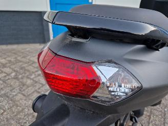 Peugeot  KISBEE 45KM picture 9