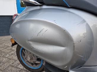 Vespa  ELETTRICA , PRIMAVERA picture 4