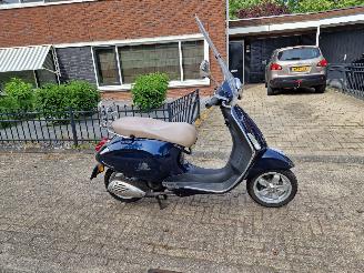 Vespa  PRIMAVERA 1 EIGENAAR picture 2