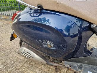 Vespa  PRIMAVERA 1 EIGENAAR picture 4