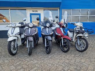 danneggiata scooter Piaggio  5X PIAGGIO LIBERTY I-GET 2026/8