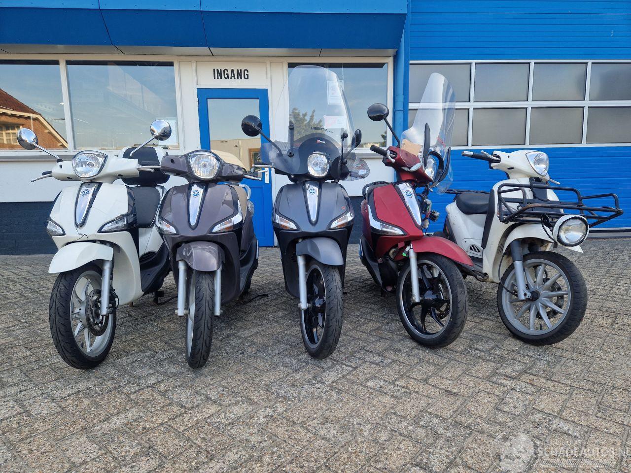 Piaggio  5X PIAGGIO LIBERTY I-GET