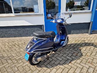 Vespa  PRIMAVERA picture 8