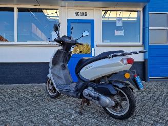 Peugeot  KISBEE picture 9