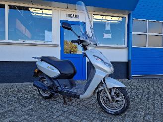 Peugeot  KISBEE picture 3