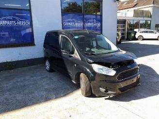 Ford Tourneo Courier  picture 2
