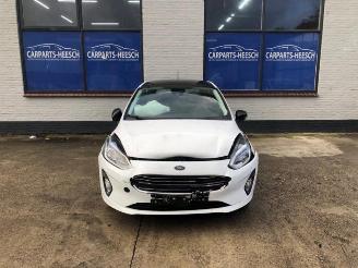 Coche siniestrado Ford Fiesta Fiesta 7, Hatchback, 2017 1.0 EcoBoost 12V 100 2017/12