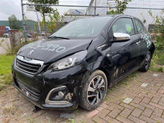 krockskadad bil auto Peugeot 108 108, Hatchback, 2014 1.0 12V 2015