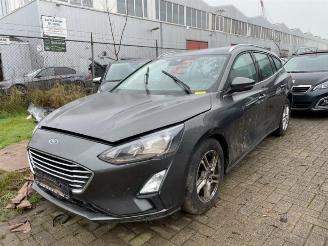 Salvage car Ford Focus Focus 4 Wagon, Combi, 2018 1.0 Ti-VCT EcoBoost 12V 125 2019/0