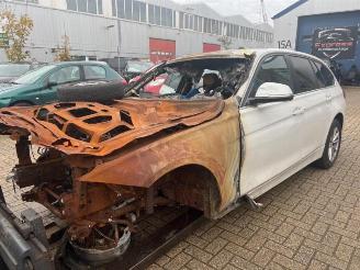 Avarii autoturisme BMW 3-serie 3 serie Touring (F31), Combi, 2012 / 2019 320d 2.0 16V 2017