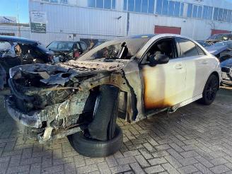 Coche siniestrado Mercedes A-klasse A Limousine (177.1), Sedan, 2018 / 2026 1.5 A-180d 2019/9