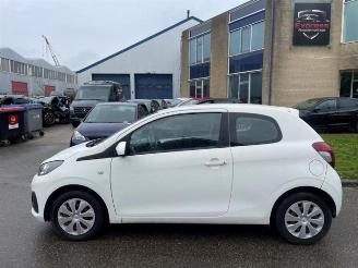 Peugeot 108 108, Hatchback, 2014 1.0 12V picture 2