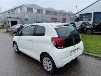 Peugeot 108 108, Hatchback, 2014 1.0 12V picture 3