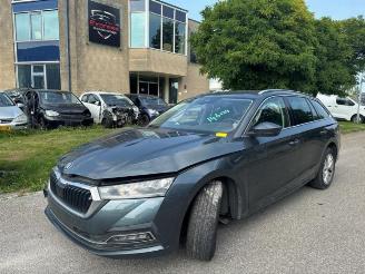 Démontage voiture Skoda Octavia Octavia Combi (NXAC), Combi 5-drs, 2019 1.0 TSI 12V 2021