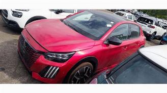 Coche siniestrado Peugeot 208 208 II (UB/UH/UP), Hatchback 5-drs, 2019 1.2 Hybrid 136 2025