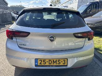 Opel Astra 1.6 CDTI 81KW picture 4