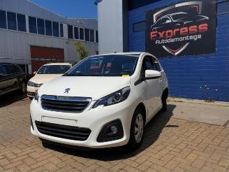 Salvage car Peugeot 108 108, Hatchback, 2014 1.0 12V 2018/4