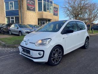 Salvage car Volkswagen Up! Up! (121), Hatchback, 2011 1.0 12V 75 2014/2