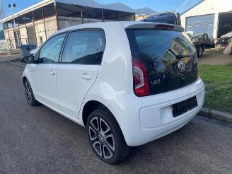 Volkswagen Up! Up! (121), Hatchback, 2011 1.0 12V 75 picture 3