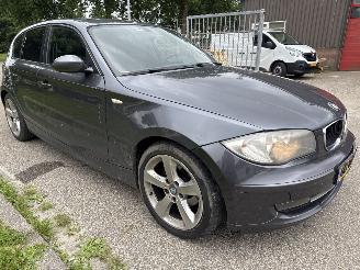 BMW 1-serie 118i picture 8