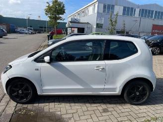 Volkswagen Up! Up! (121), Hatchback, 2011 1.0 12V 60 picture 2