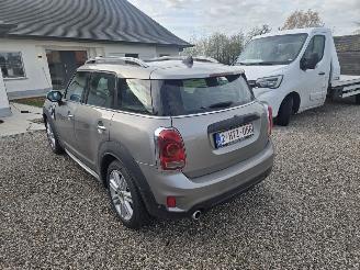 krockskadad bil auto Mini Countryman countryman se all4 2019/7