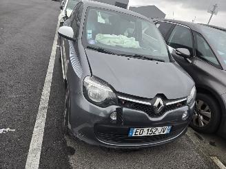 uszkodzony samochody osobowe Renault Twingo  2016/6