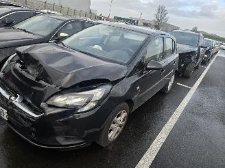 Coche accidentado Opel Corsa 1.4 90 2016/4