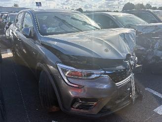 Voiture accidenté Renault Arkana ETECH145 2021/9