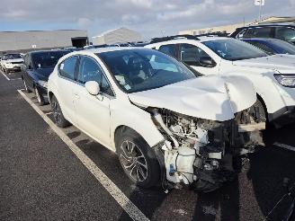krockskadad bil auto Citroën DS4  2017/6
