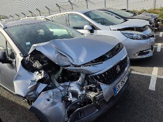 Coche accidentado Peugeot 2008  2017/2