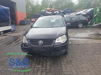 Salvage car Volkswagen Polo Polo IV (9N1/2/3), Hatchback, 2001 / 2012 1.4 TDI 70 2007/4