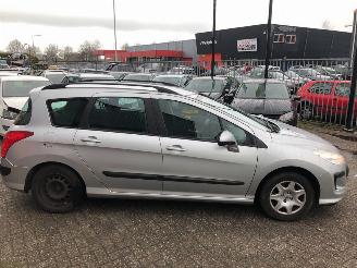 Peugeot 308 1.6 HDi 16V Combi/o 4Dr Diesel 1.560cc 66kW (90pk) FWD picture 4