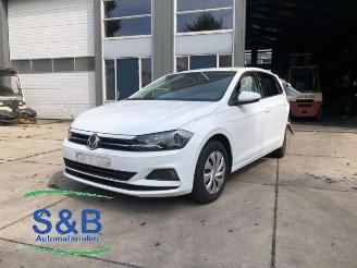 Salvage car Volkswagen Polo Polo VI (AW1), Hatchback 5-drs, 2017 1.0 12V BlueMotion Technology 2017/12