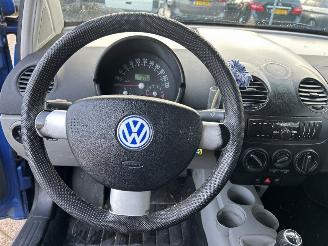 Volkswagen Beetle 2.0 Hatchback 2Dr Benzine 1.984cc 85kW (116pk) FWD picture 20