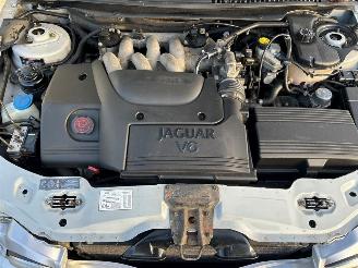 Jaguar X-type 2.1 V6 24V Sedan 4Dr Benzine 2.099cc 115kW (156pk) FWD picture 17