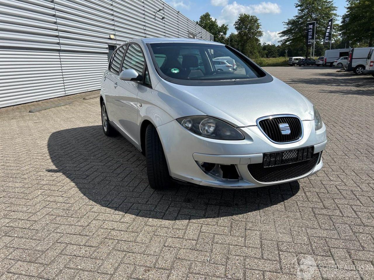 Seat Altea 1.6 MPV  Benzine 1.598cc 75kW (102pk) FWD