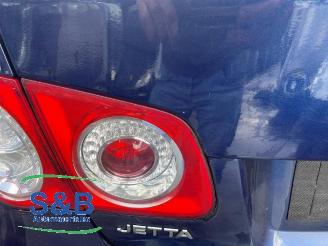 Volkswagen Jetta Jetta III (1K2), Sedan, 2005 / 2010 1.6 FSI 16V picture 31