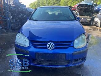 Coche siniestrado Volkswagen Golf Golf V (1K1), Hatchback, 2003 / 2010 1.6 FSI 16V 2004/6