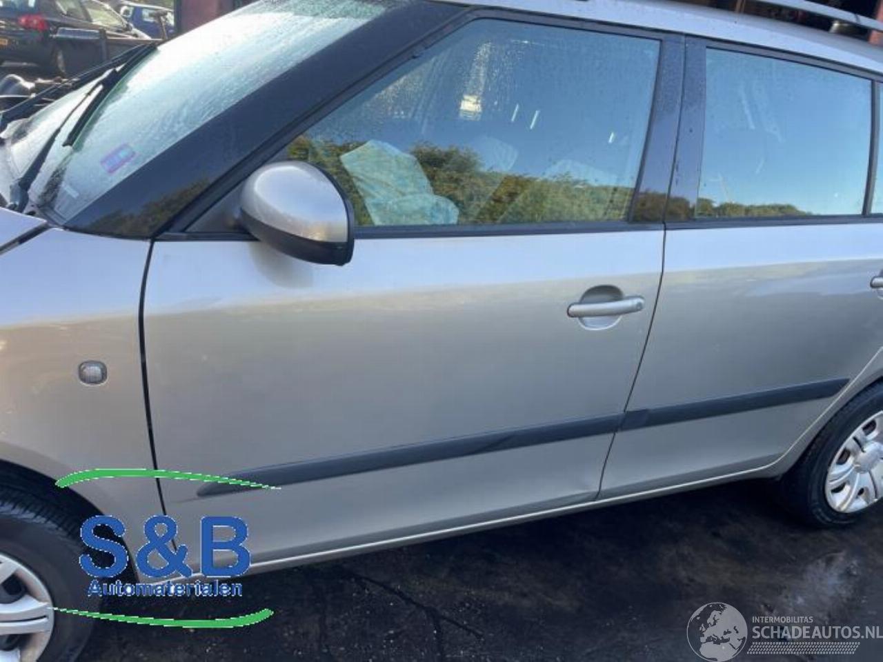 Skoda Fabia Fabia II Combi, Combi 5-drs, 2007 / 2015 1.4i 16V