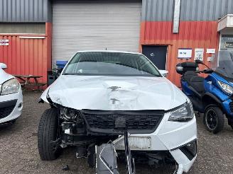 krockskadad bil auto Seat Ibiza 1.0 TSI 12V Hatchback 4Dr Benzine 999cc 70kW (95pk) FWD 2018-08  DKLA 2020/9